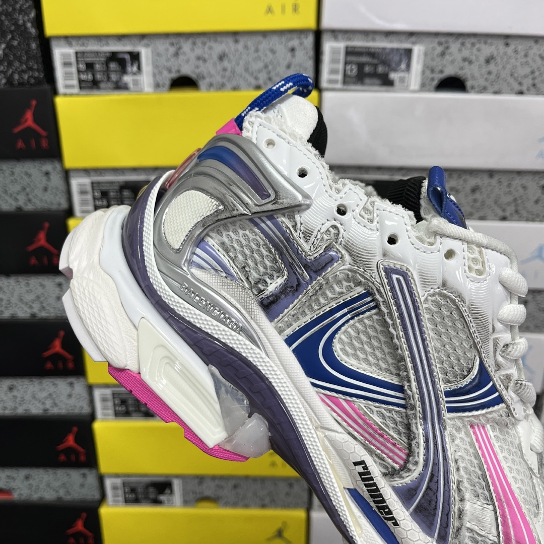 Balenciaga BLCG Runner 7.5 - Image 9