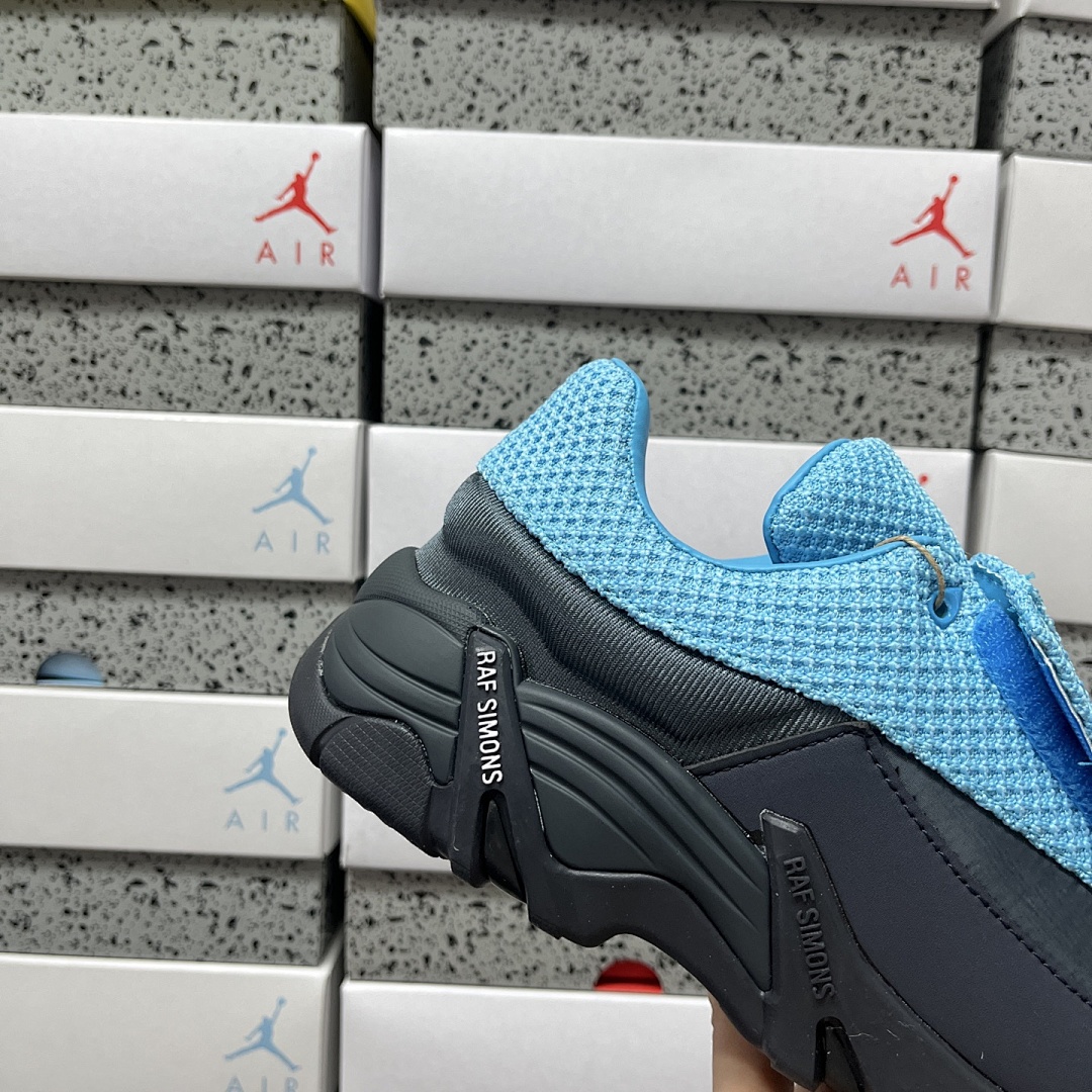 On Running Raf Simons Antei Low Top - Image 5