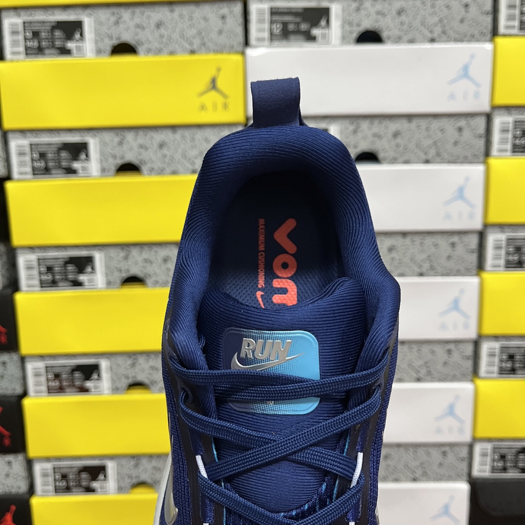 Nike Zoom Vomero - Image 4