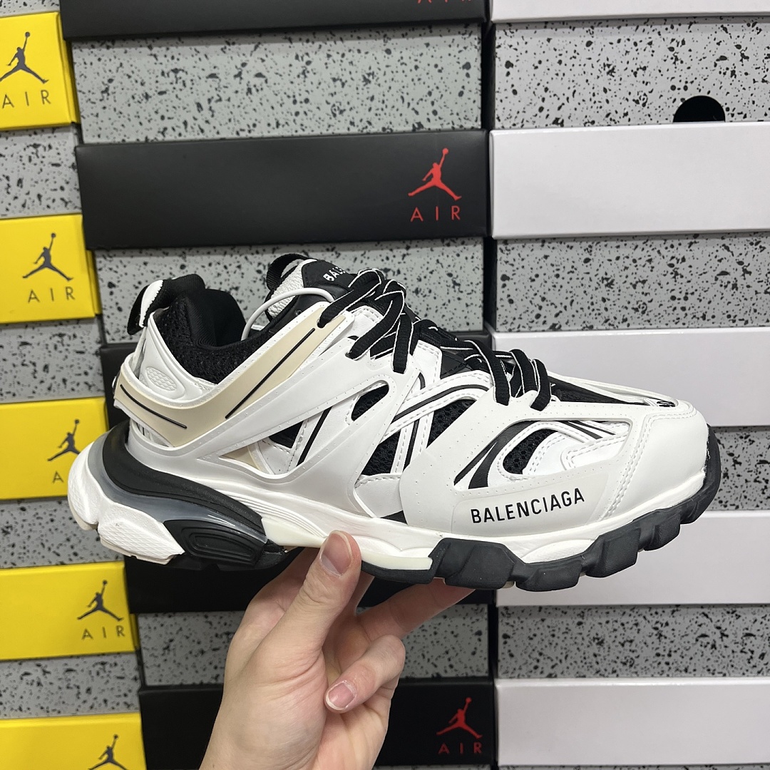 Balenciaga Track - Image 4
