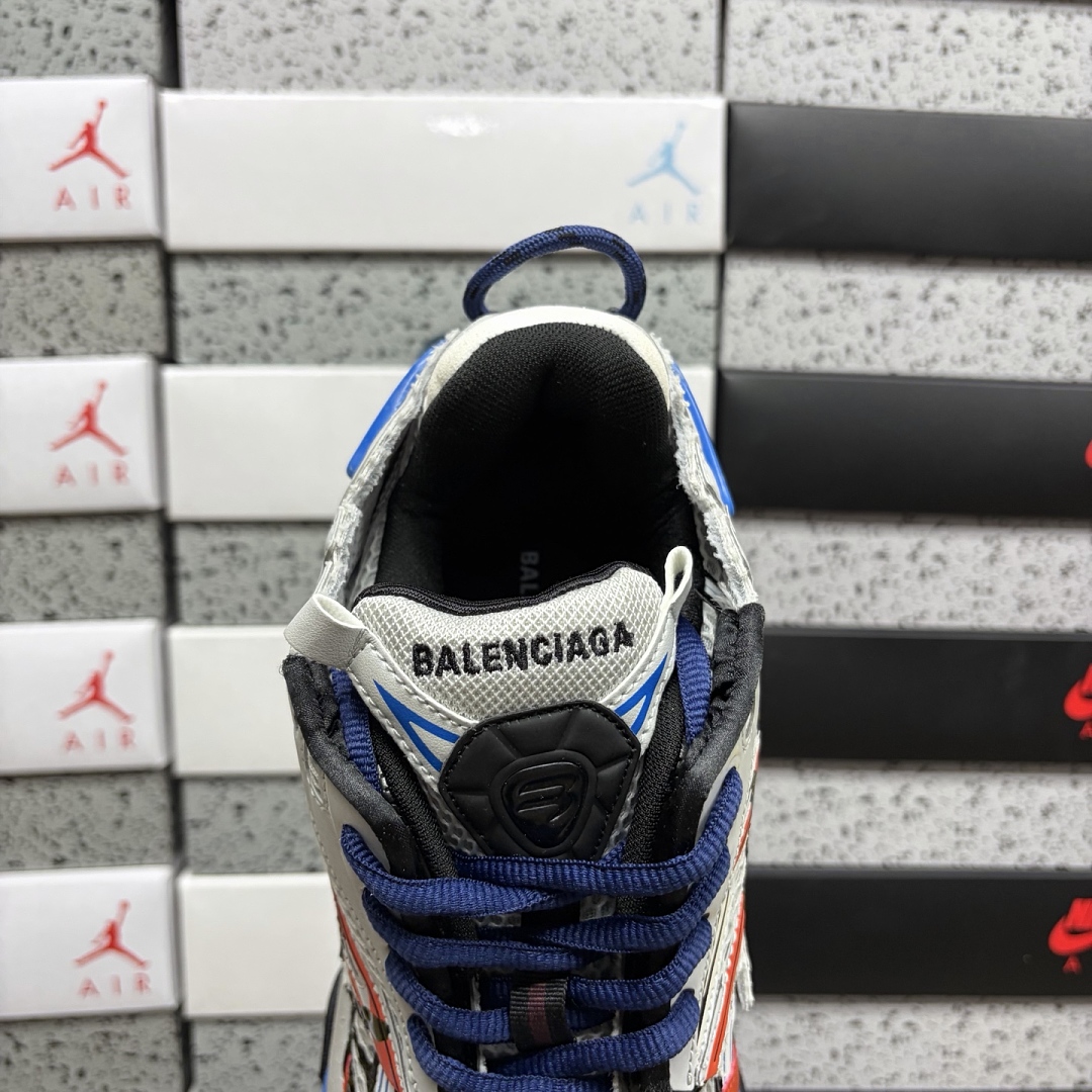 Balenciaga BLCG Runner 7.0 - Image 4