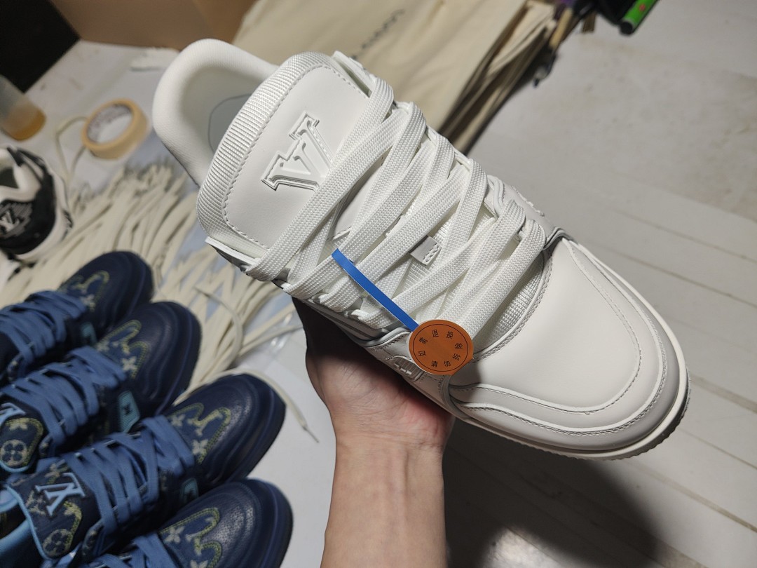 Louis Vuitton LV Trainer (White) - Image 15
