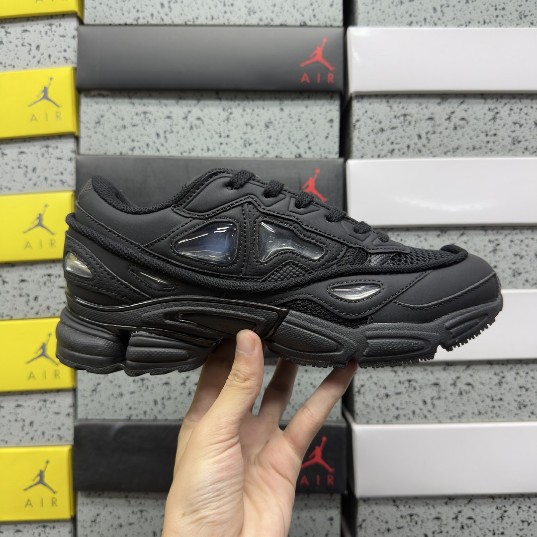 On Running Ozweego 3 Raf Simons - Image 8