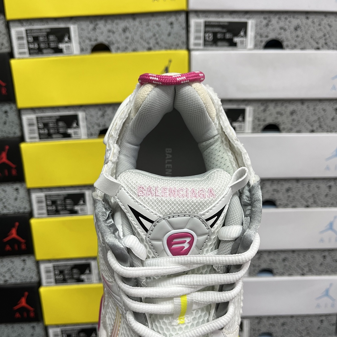 Balenciaga BLCG Runner 7.5 - Image 2