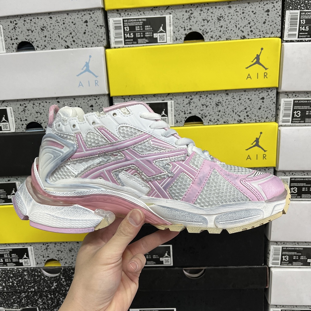 Balenciaga BLCG Runner 7.0 - Image 9