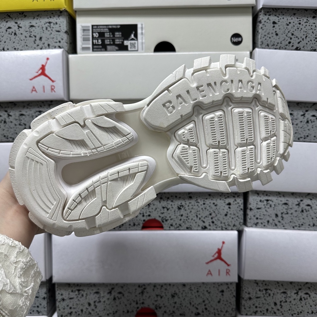Balenciaga Track - Image 27