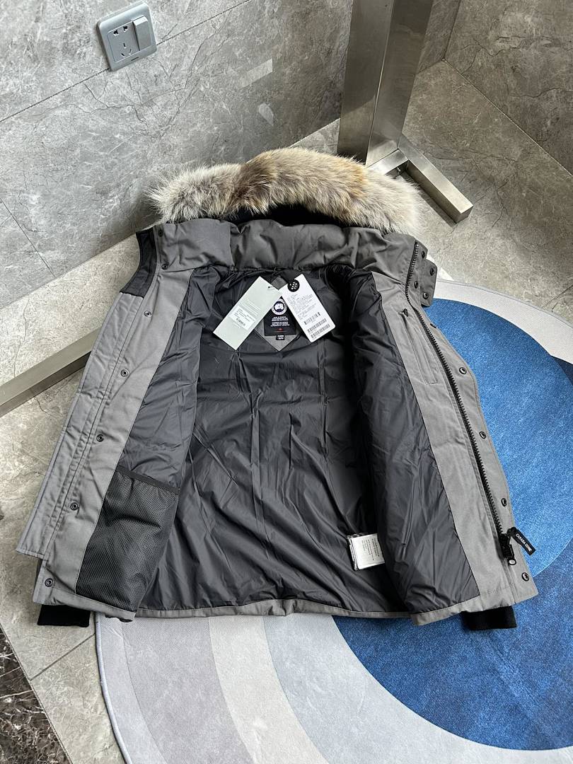 Canada Goose Wyndham Parka - Image 8