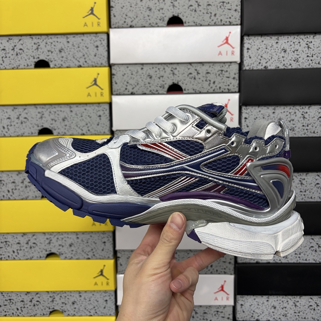 Balenciaga Runner 7.5 - Image 7