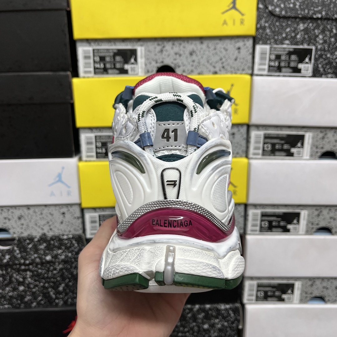 Balenciaga BLCG Runner 7.5 - Image 8