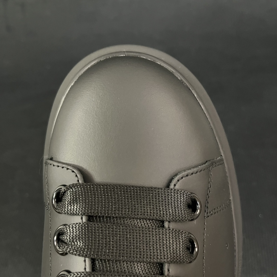 Alexander McQueen Alexander McQueen - Image 11