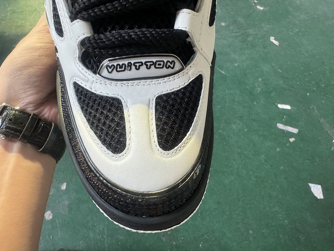Louis Vuitton LV SkateBlack Sports Shoes - Image 5