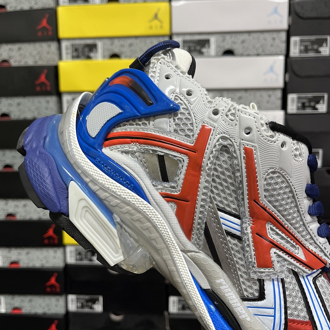Balenciaga BLCG Runner 7.0 - Image 5