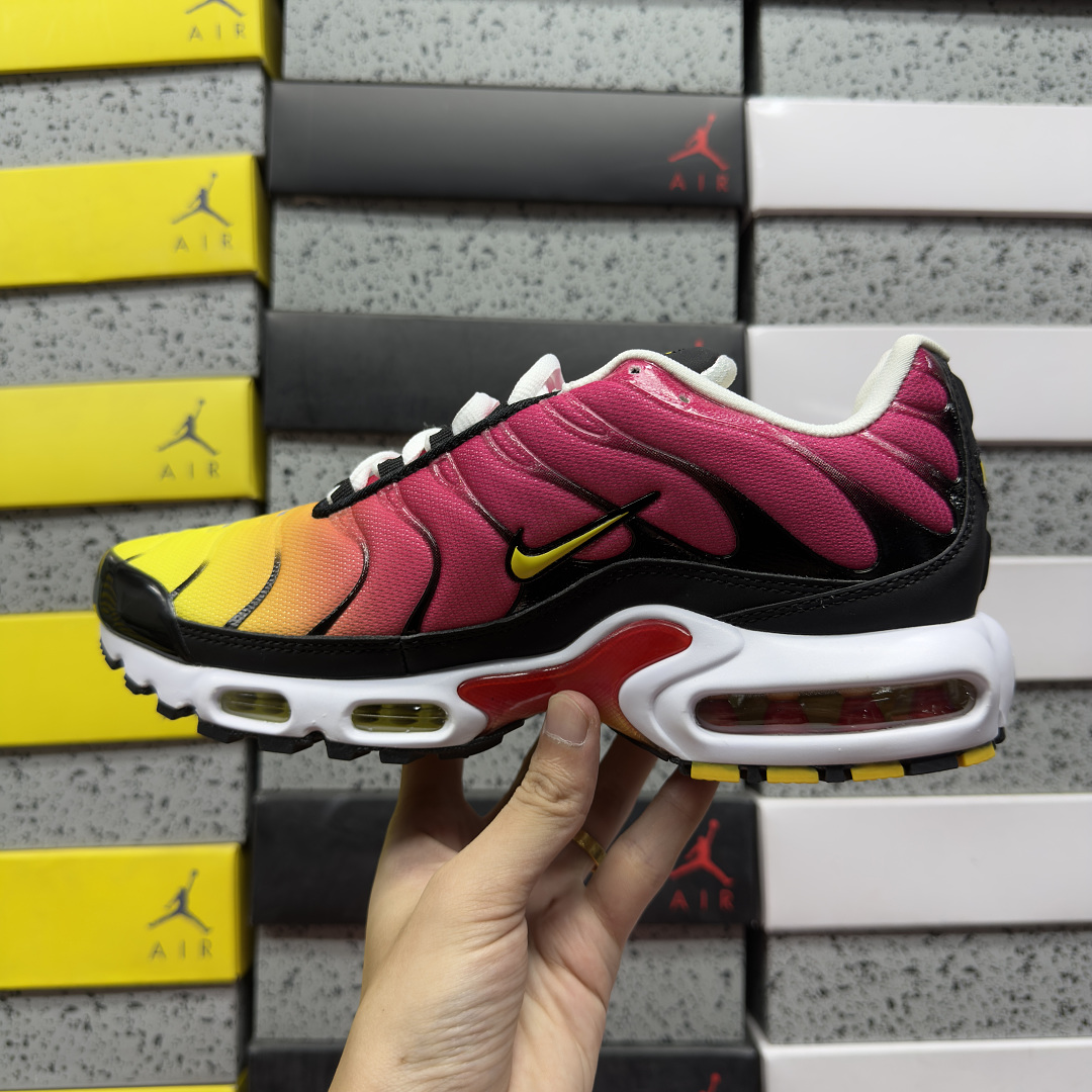 Nike Air Max Plus - Image 8
