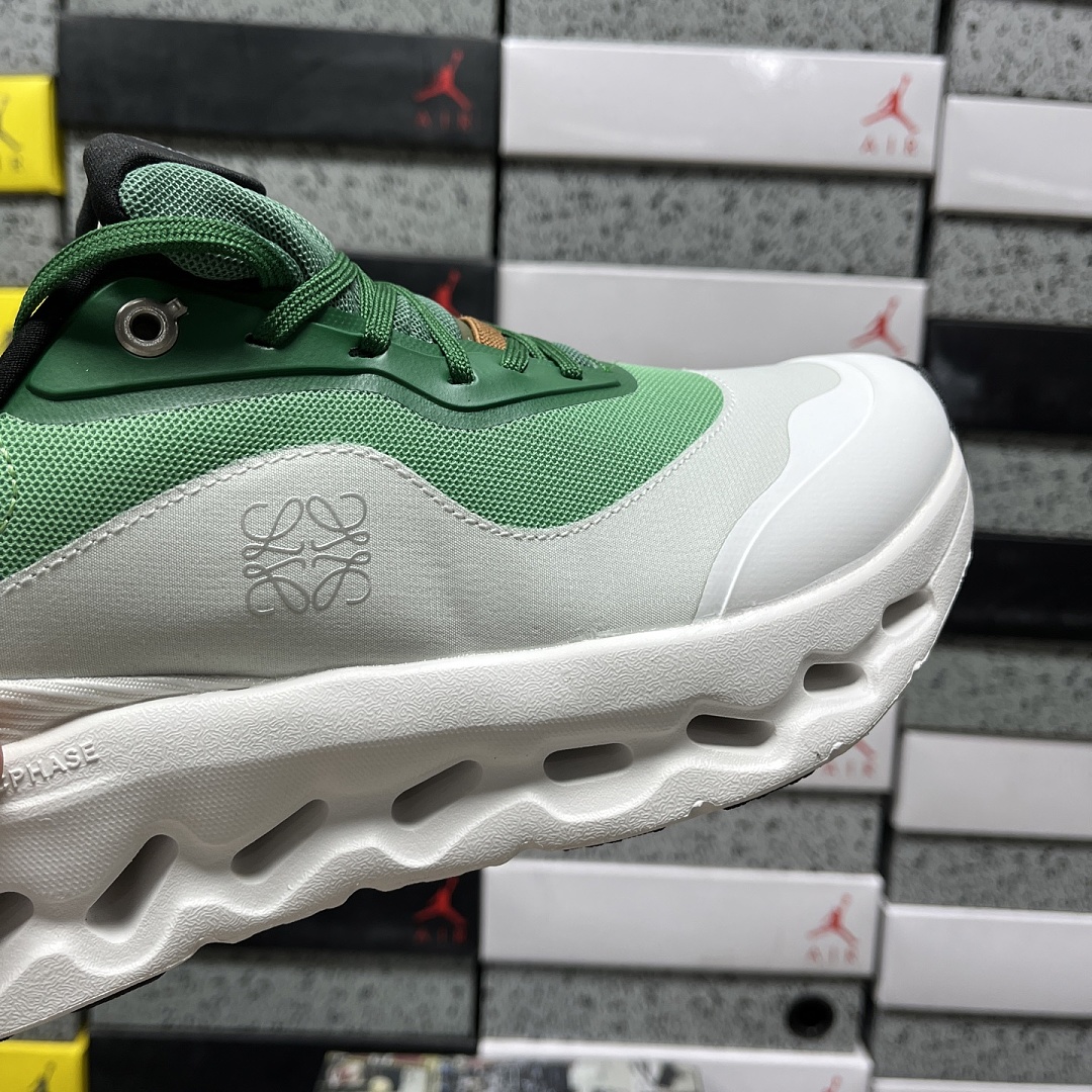 On Running Cloudtilt 2 LOEWE (Green White) - Image 4