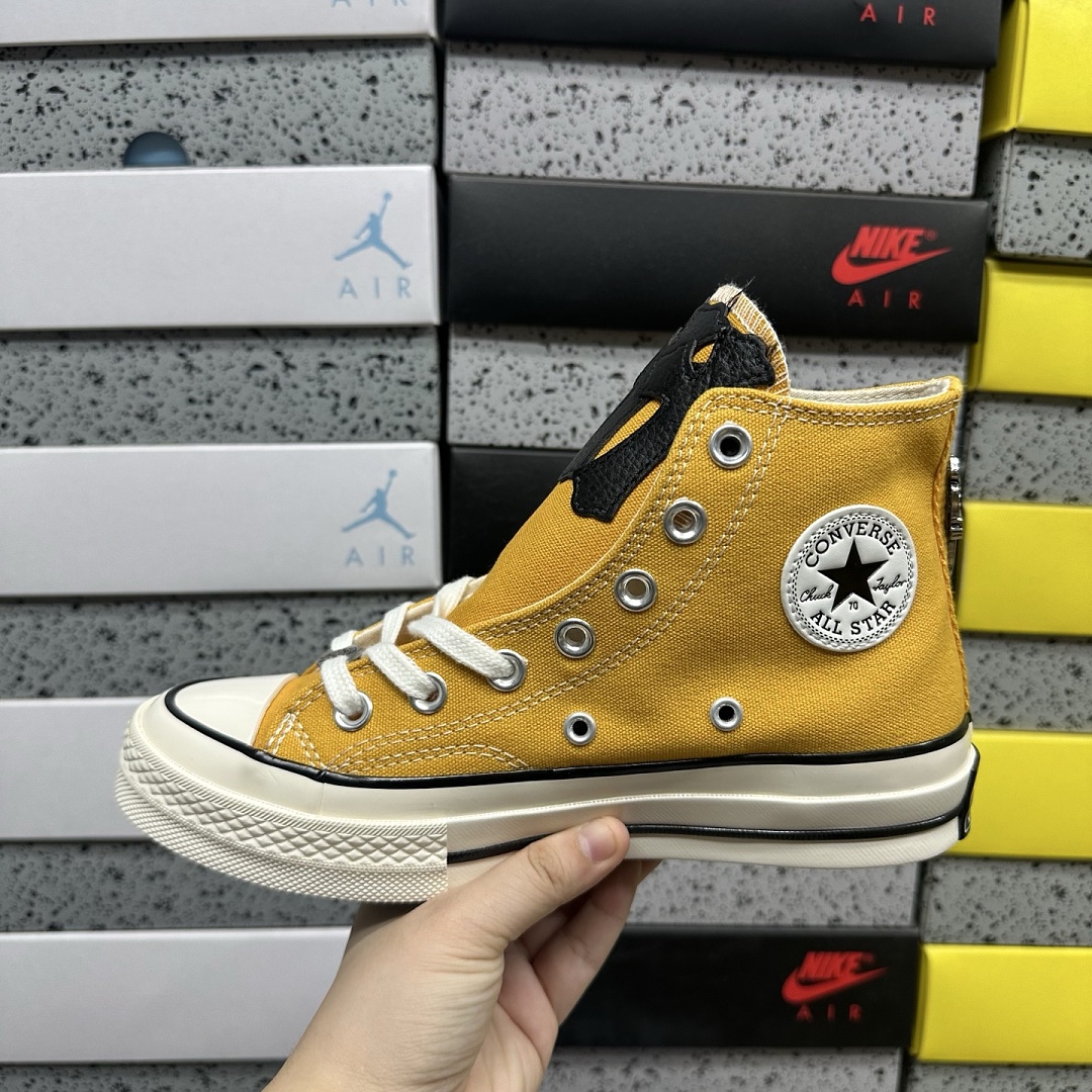 Converse Chuck Taylor All Star 70 Hi - Image 7