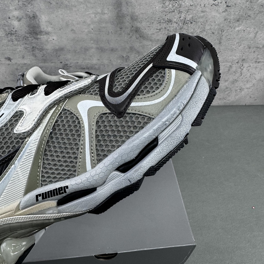 Balenciaga Runner 2.0 - Image 49