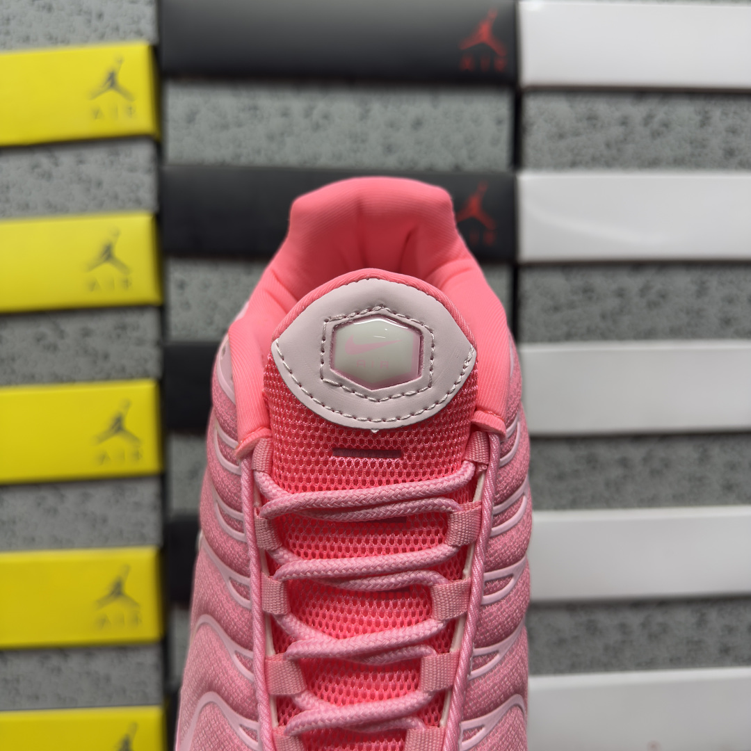 Nike Air Max Plus - Image 8