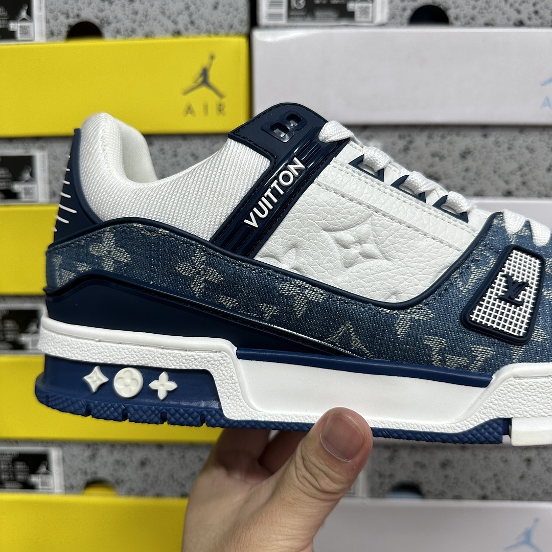 Louis Vuitton Trainer 1-01 - Image 4