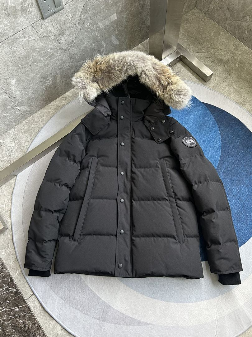Canada Goose Wyndham Parka - Image 61
