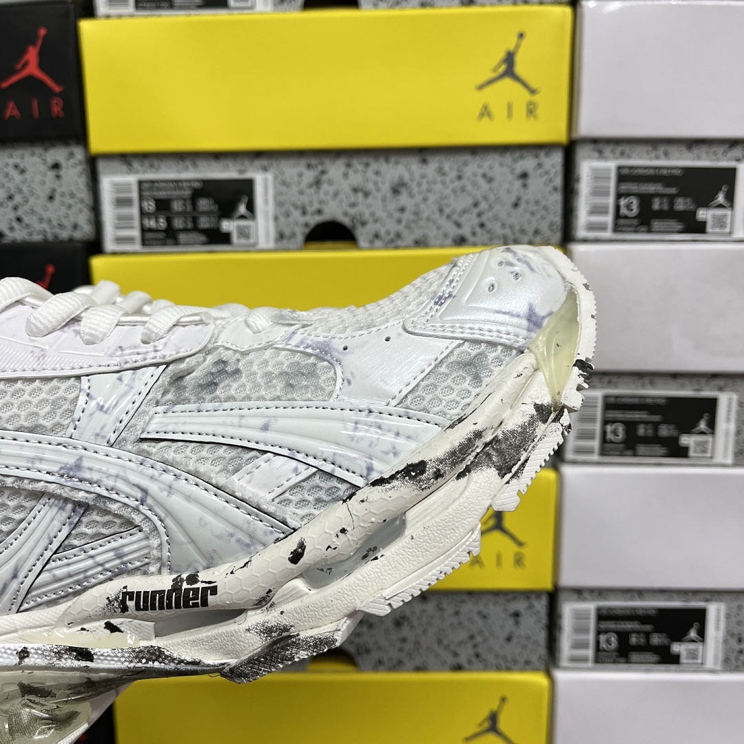 Balenciaga BLCG Runner 7.5 - Image 7