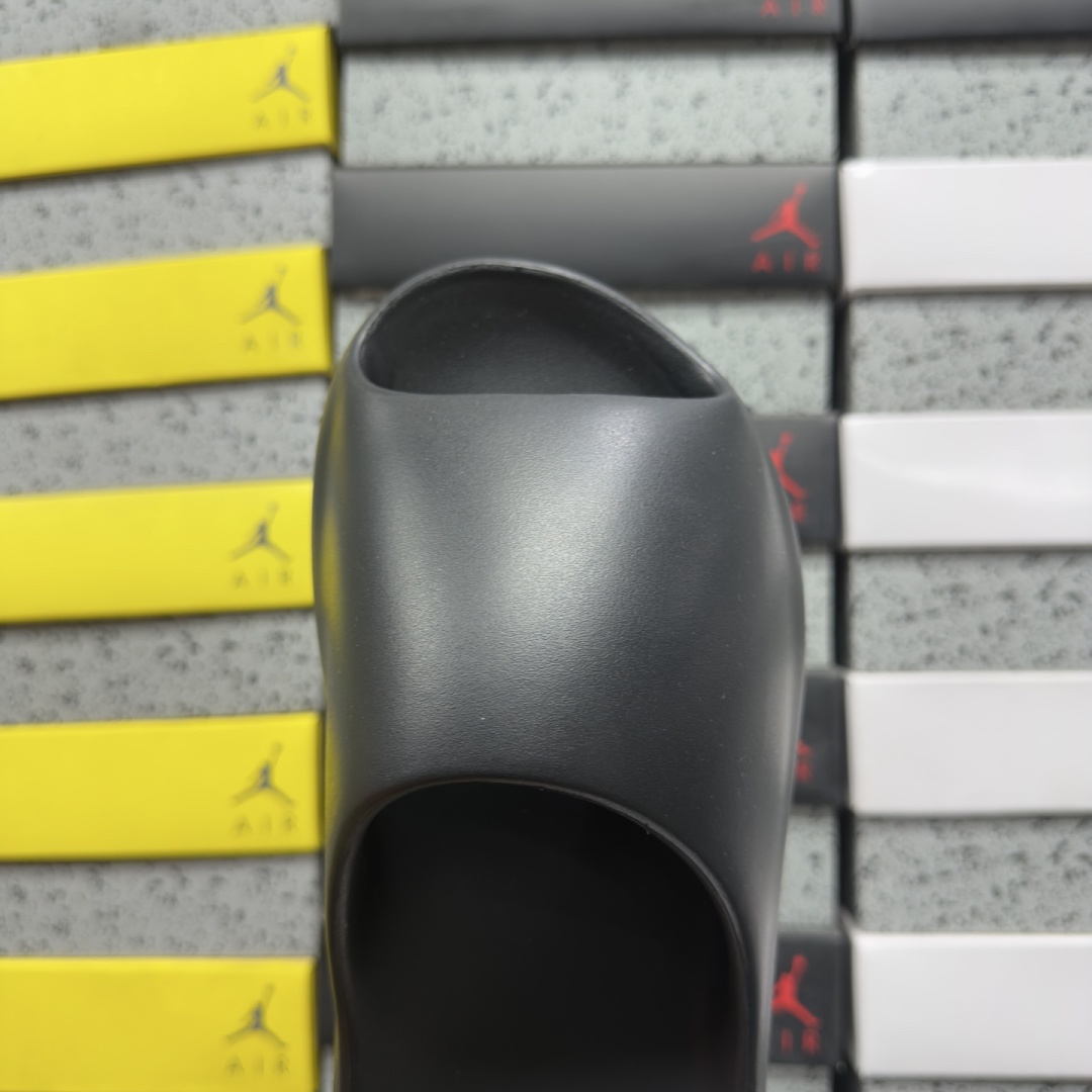 Adidas YOO Black (Surface) - Image 3