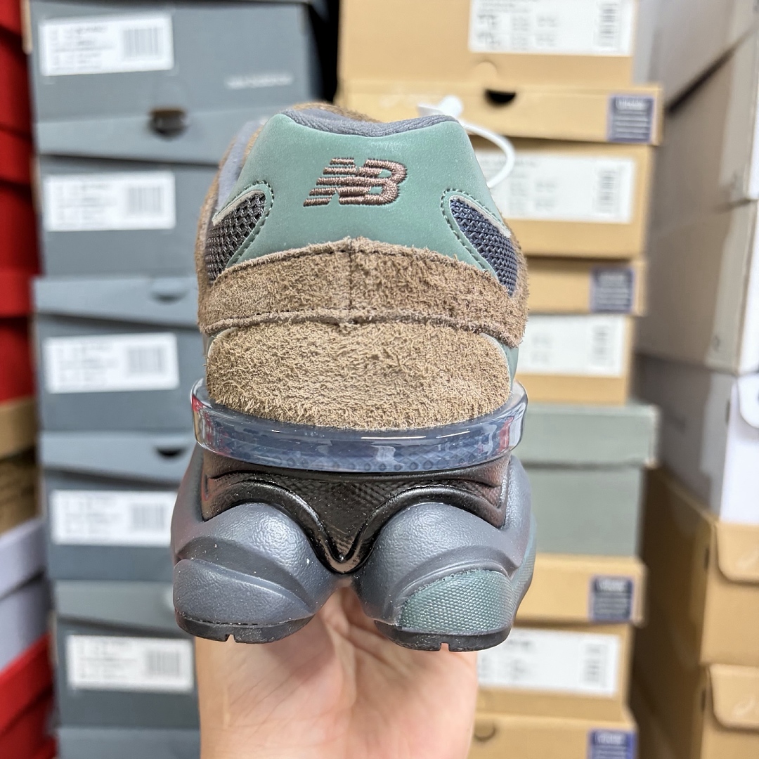 New Balance 9060 - Image 3