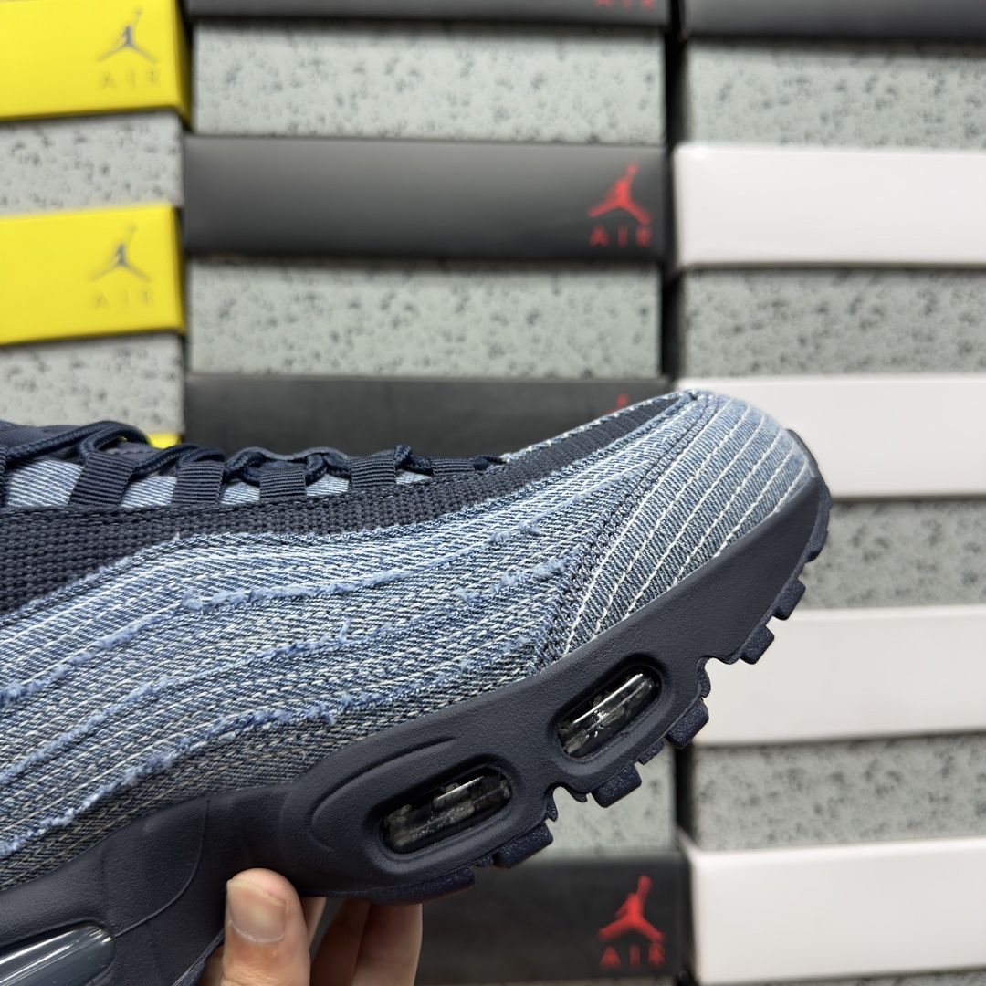 Nike Air Max 95 OG Obsidian - Image 5