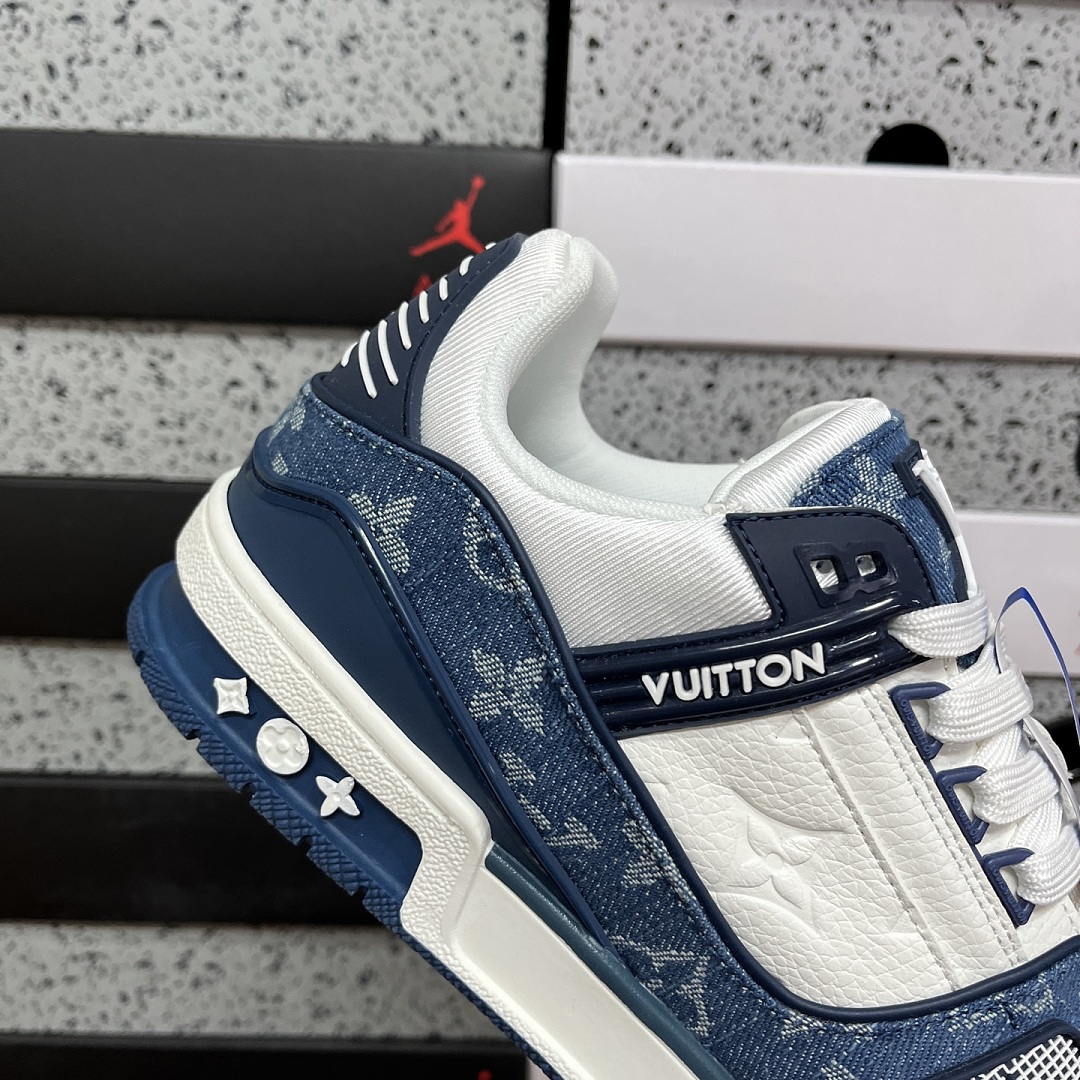 Louis Vuitton Trainer - Image 2