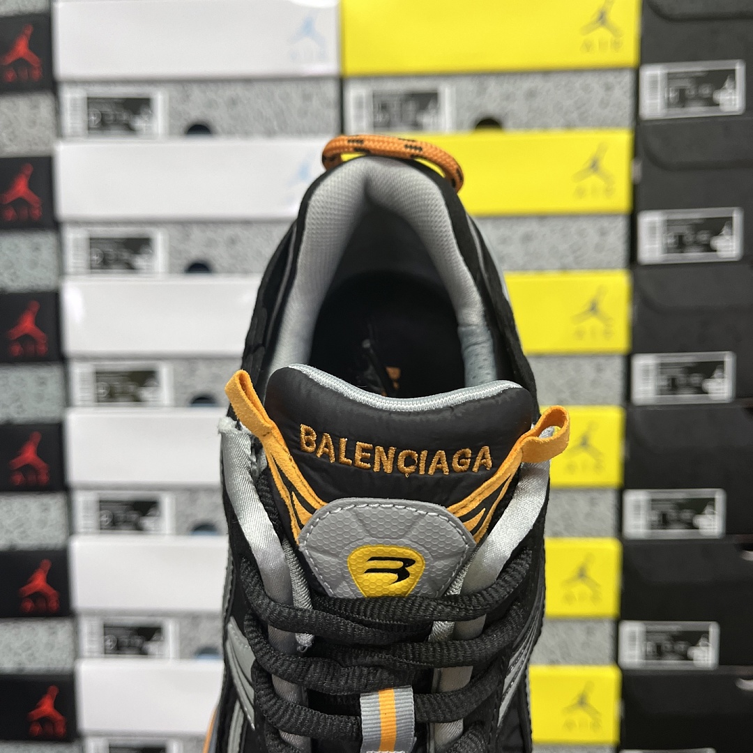 Balenciaga BLCG Runner 7.5 - Image 7