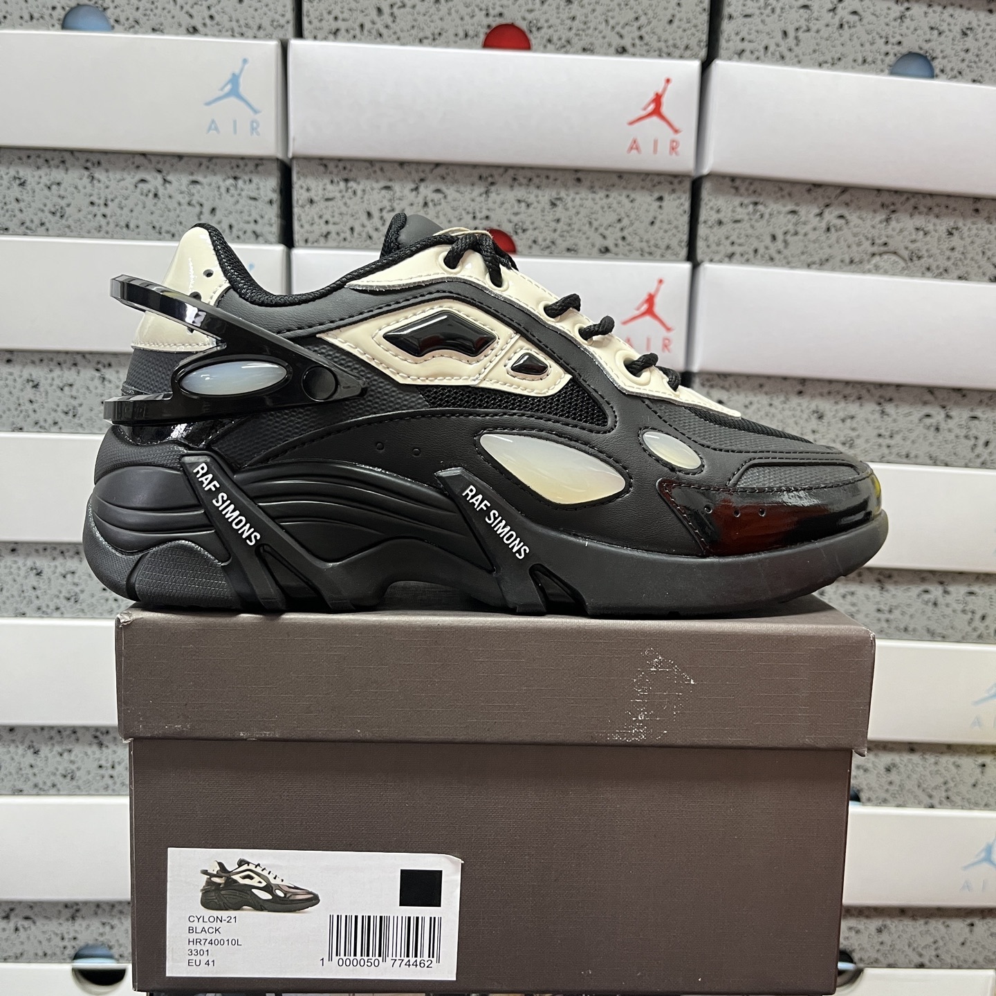 On Running Raf Simons Cylon-21 - Image 10