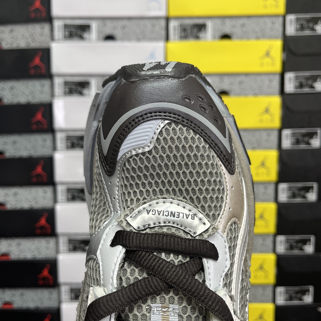 Balenciaga BLCG Runner 7.5 - Image 6