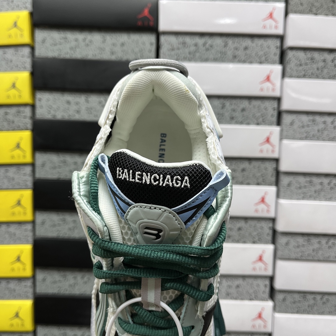 Balenciaga BLCG Runner 7.5 - Image 5