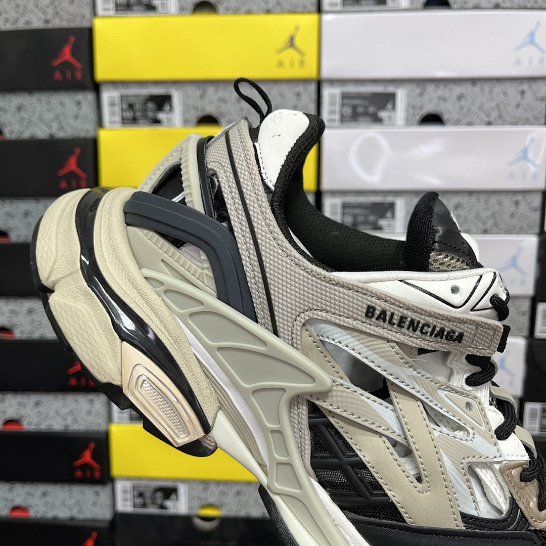 Balenciaga Track 2.0 - Image 22