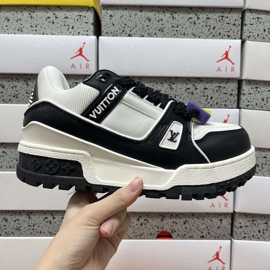 Louis Vuitton Trainer Maxi (White Black) - Image 5