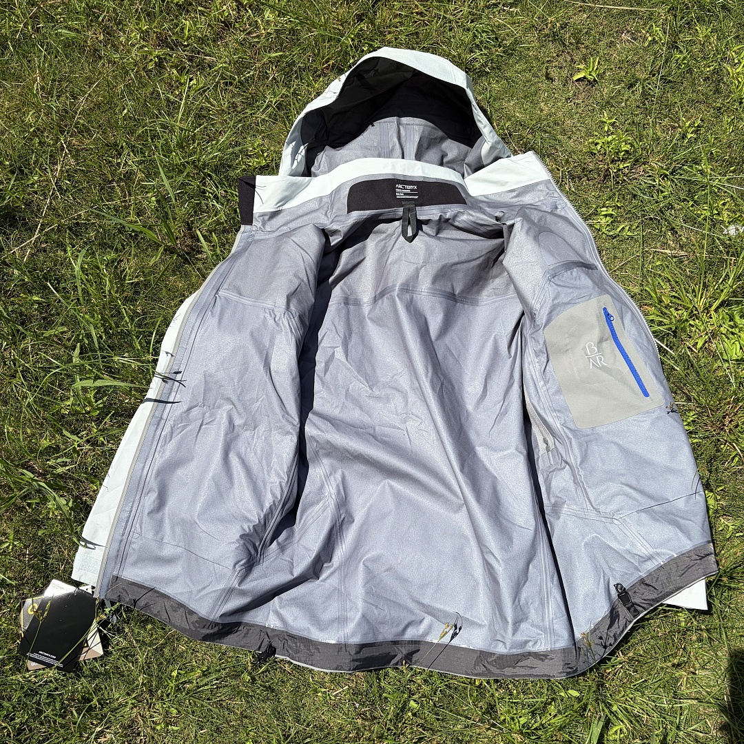 Arc'teryx Beta AR - Image 4