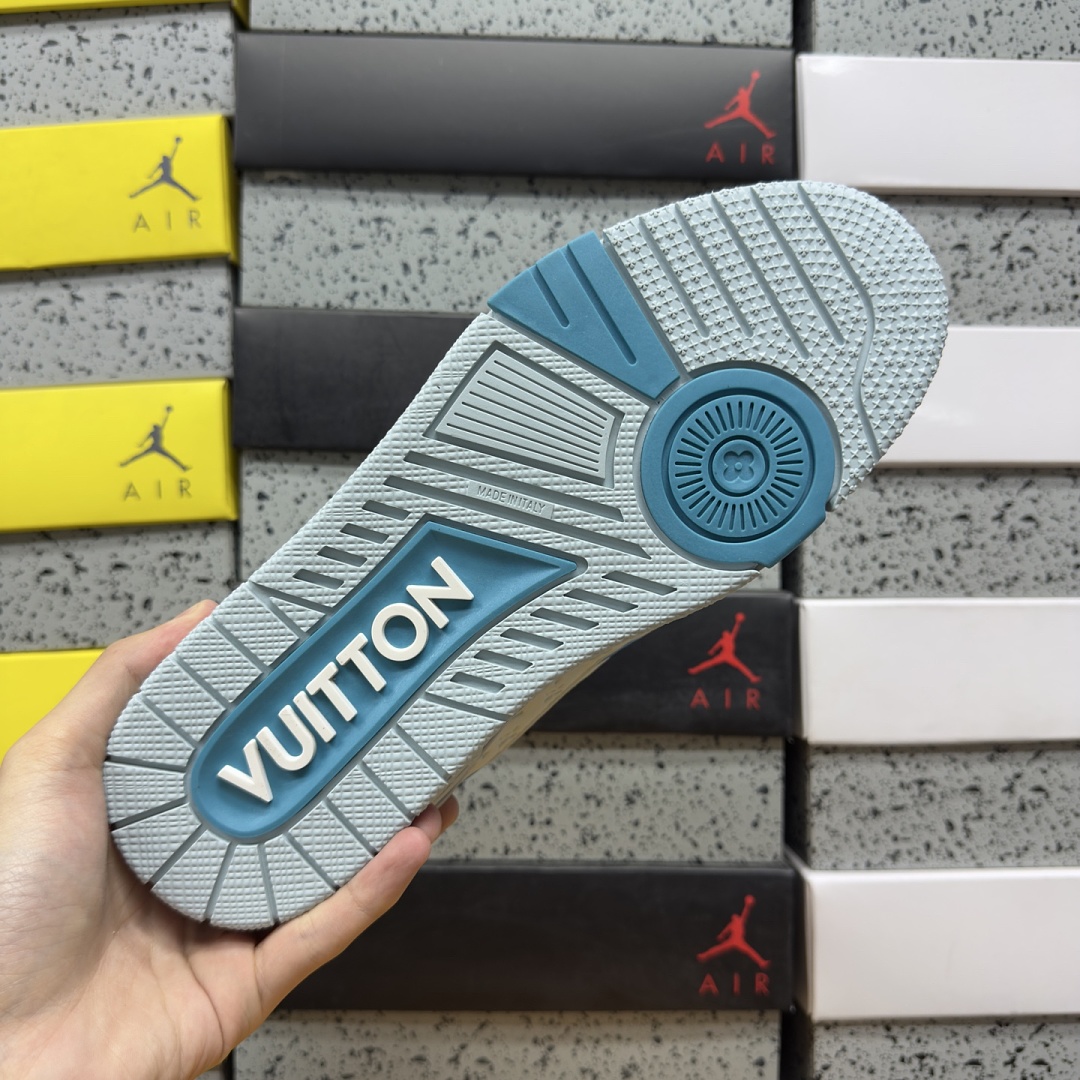 Louis Vuitton Trainer 2-19 - Image 7