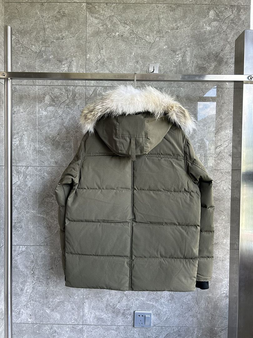 Canada Goose Wyndham Parka - Image 36