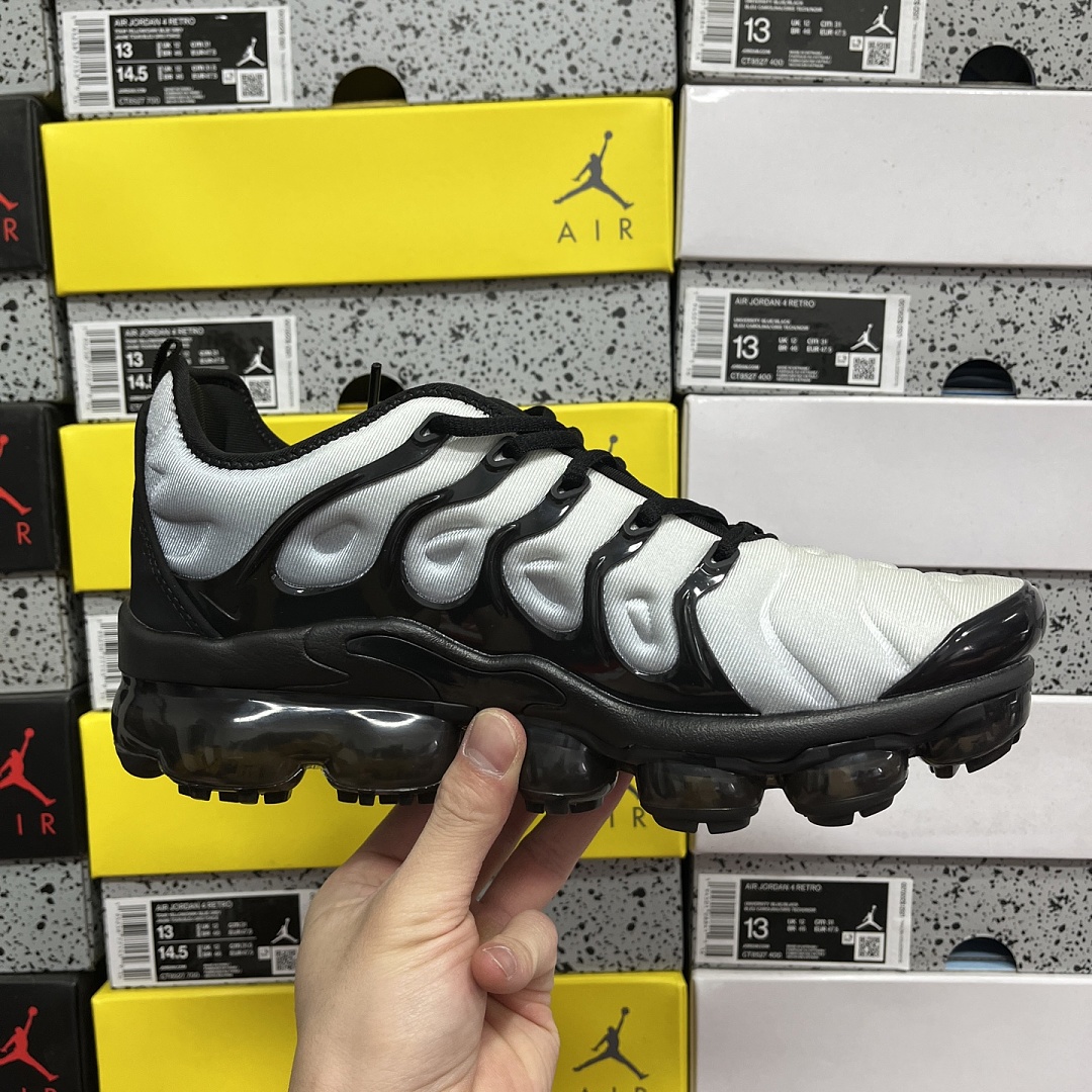 Nike Air VaporMax Plus - Image 8