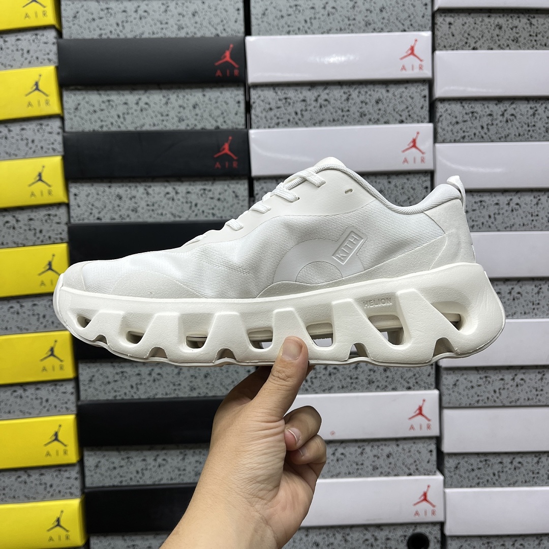 On Running K-Tech 1 Kith Tofu - Image 7