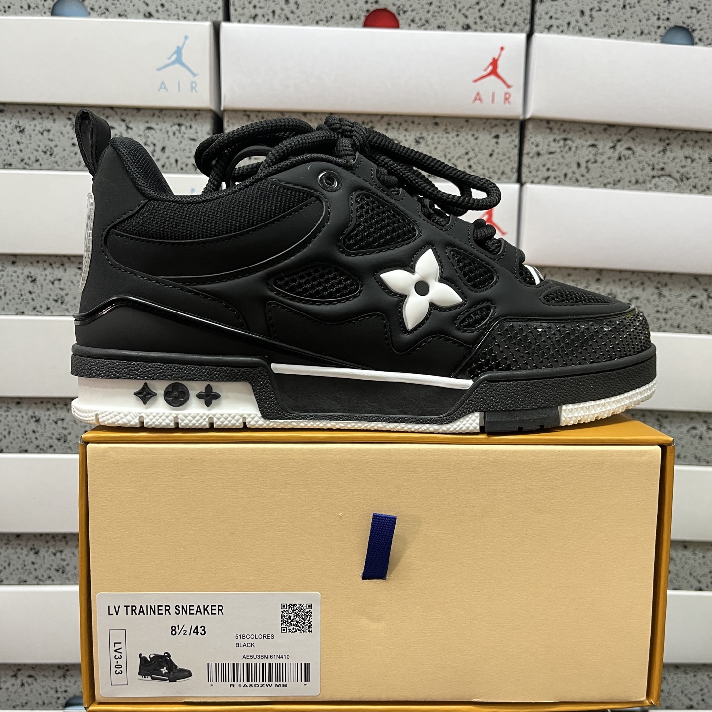 Louis Vuitton Skate Sneaker V3-3 - Image 10