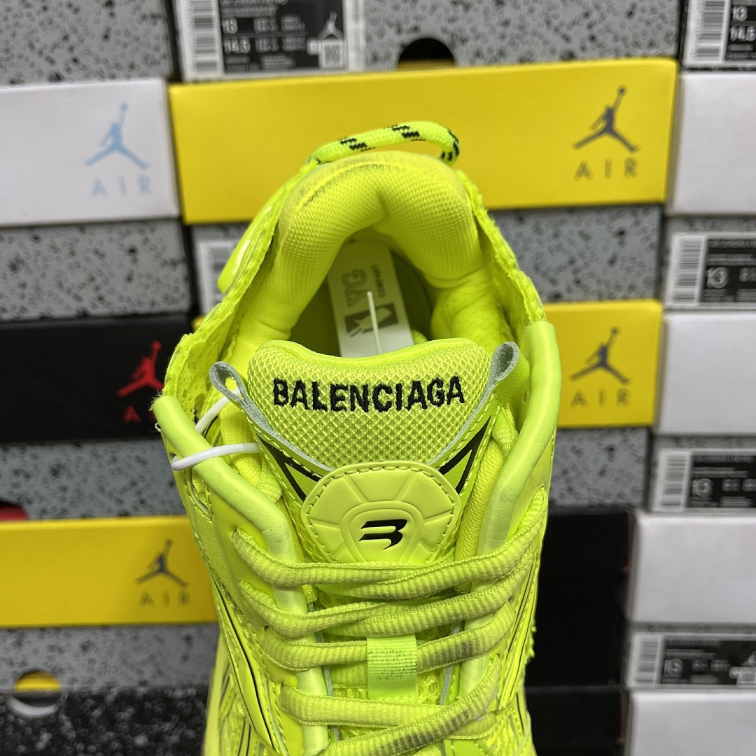 Balenciaga BLCG Runner 7.0 - Image 5
