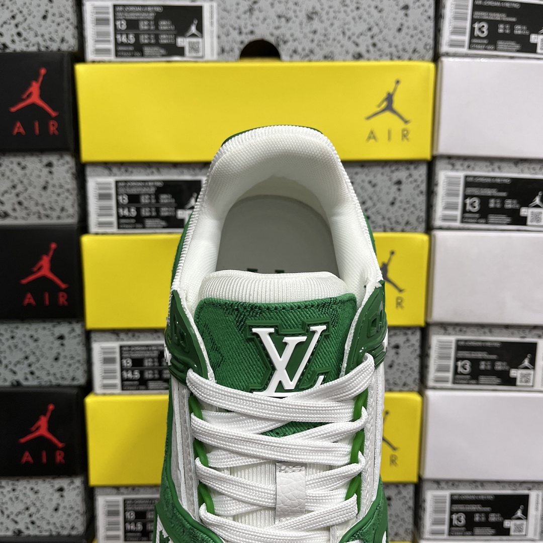 Louis Vuitton Trainer 1-04 - Image 7