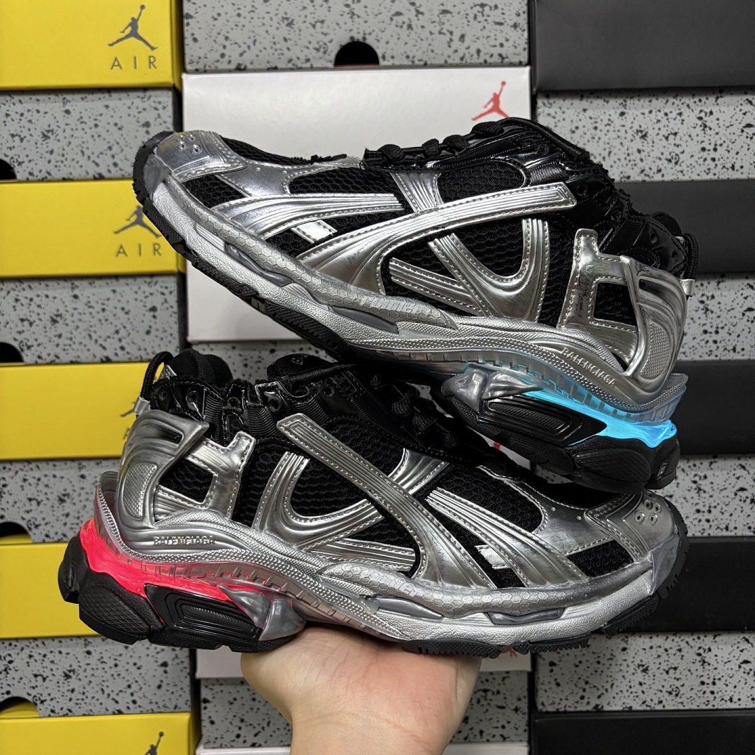 Balenciaga BLCG Runner 7.5 Black Silver LED - Image 8