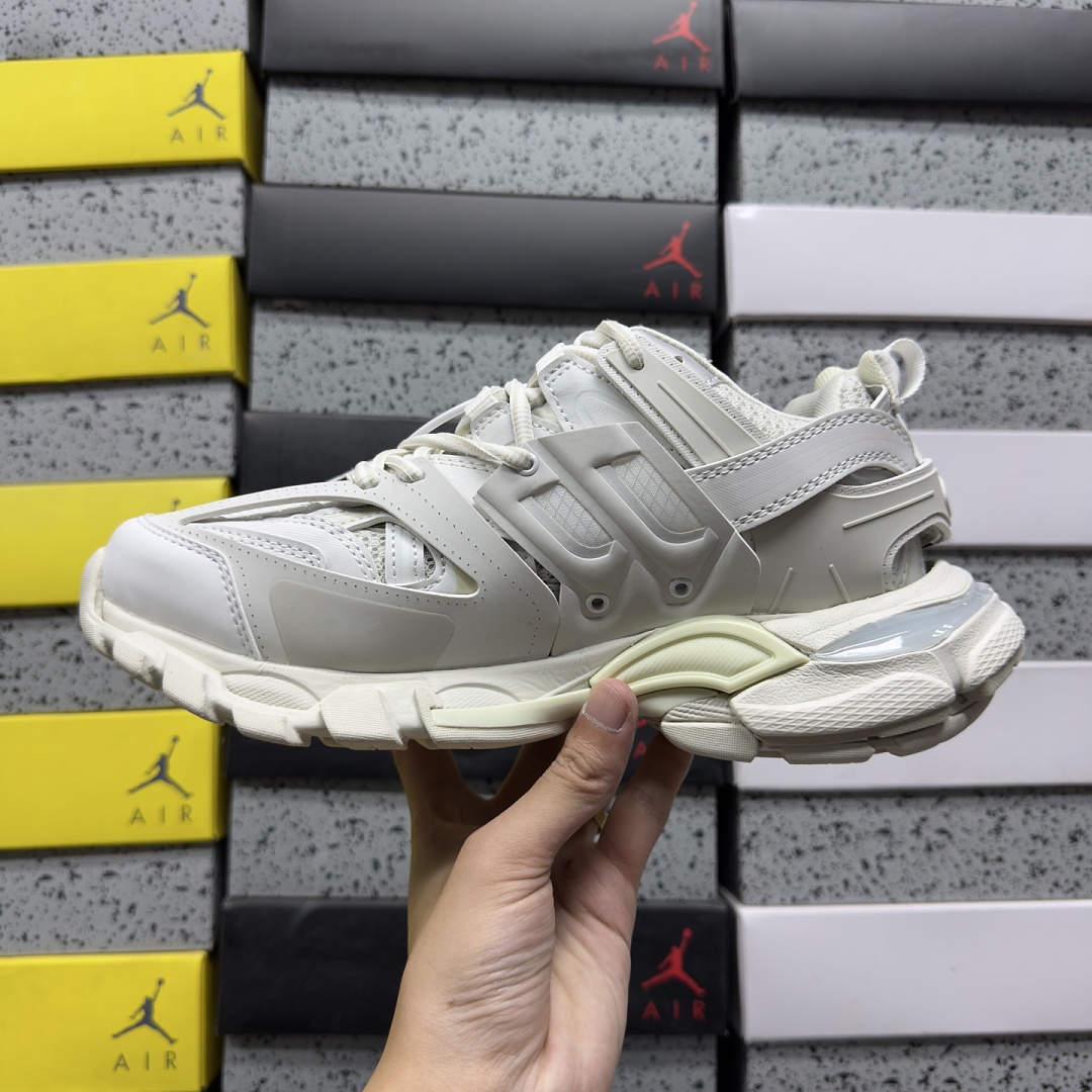 Balenciaga BLCG Track LED 3.0 (White) - Image 5