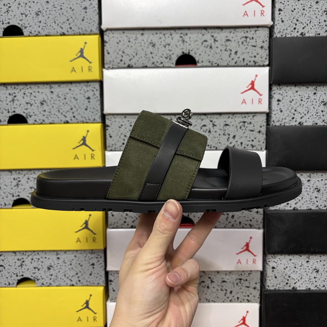 Hermes Chypre Sandal Military Green Buckle - Image 4