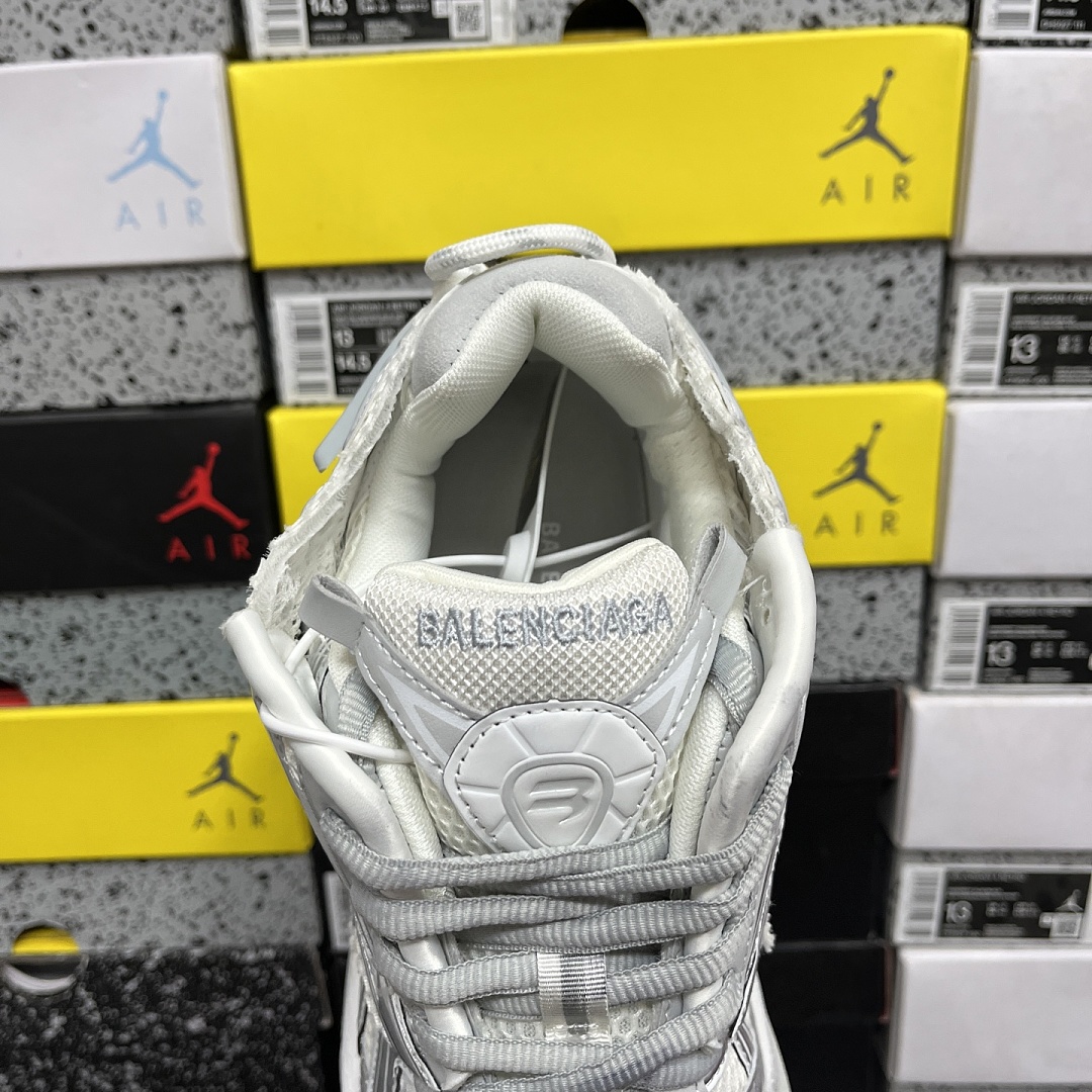 Balenciaga BLCG Runner 7.0 - Image 7