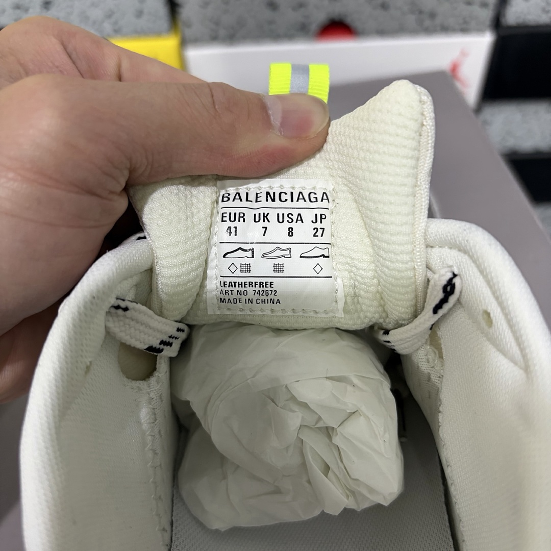 Balenciaga BLCG 3XL 2032 - Image 11