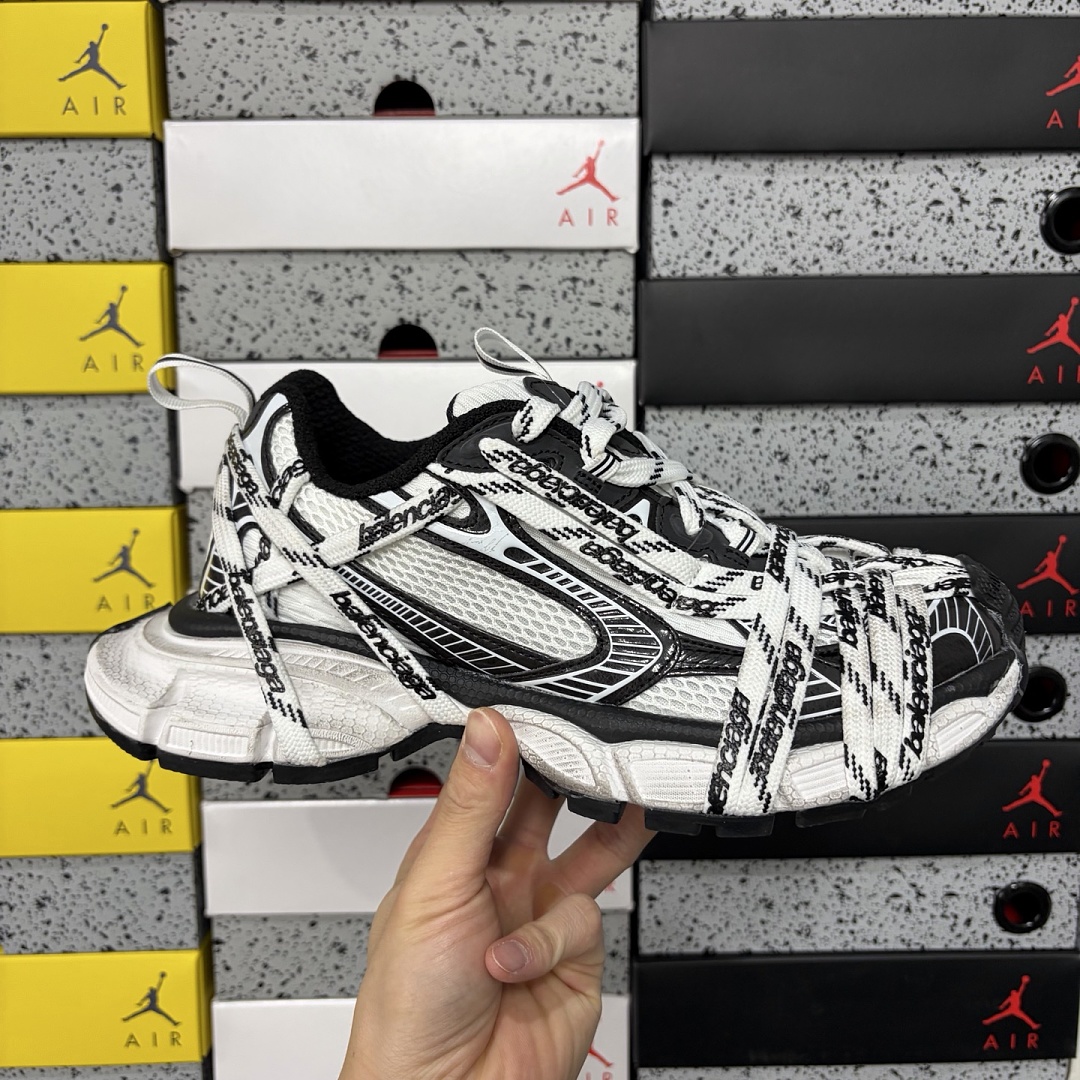 Balenciaga 3XL Extreme Lace - Image 8