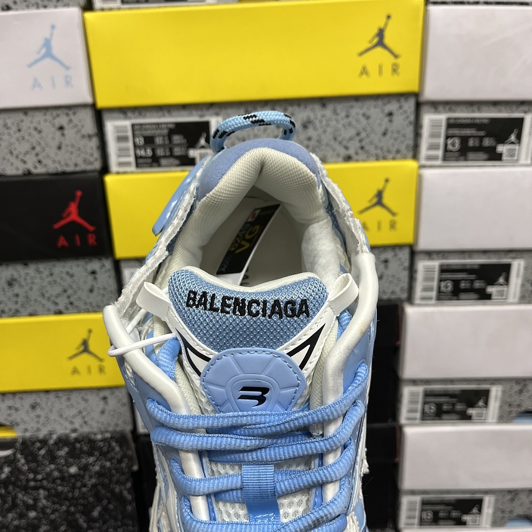 Balenciaga BLCG Runner 7.0 - Image 3