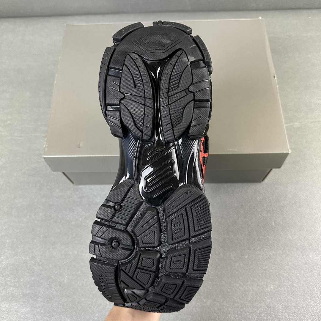 Balenciaga Runner - Image 87